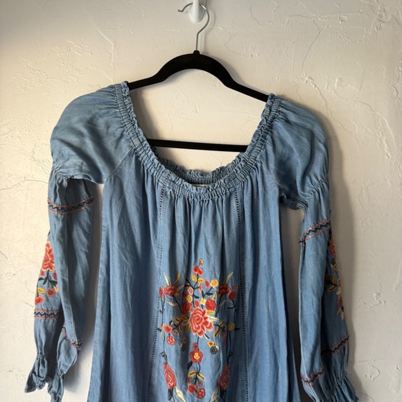 Socialite Denim Blue Embroidered Off The‎ Shoulder Dress Size S Boho Western - Picture 2 of 10